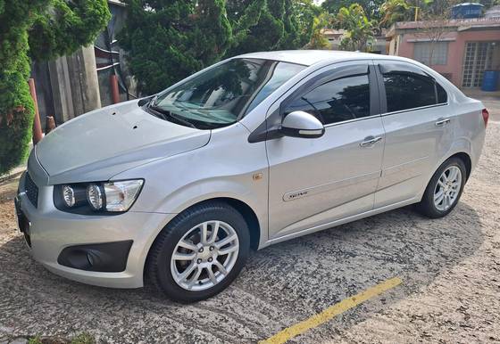 CHEVROLET SONIC 1.6 LTZ SEDAN 16V FLEX 4P AUTOMÁTICO